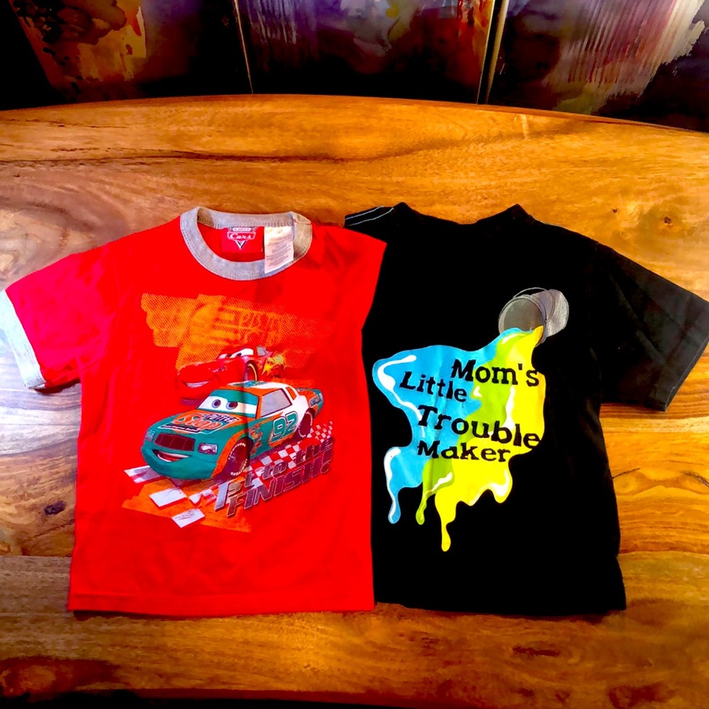2 Tees